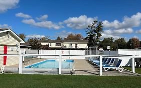 Centennial Motel Sauble Beach