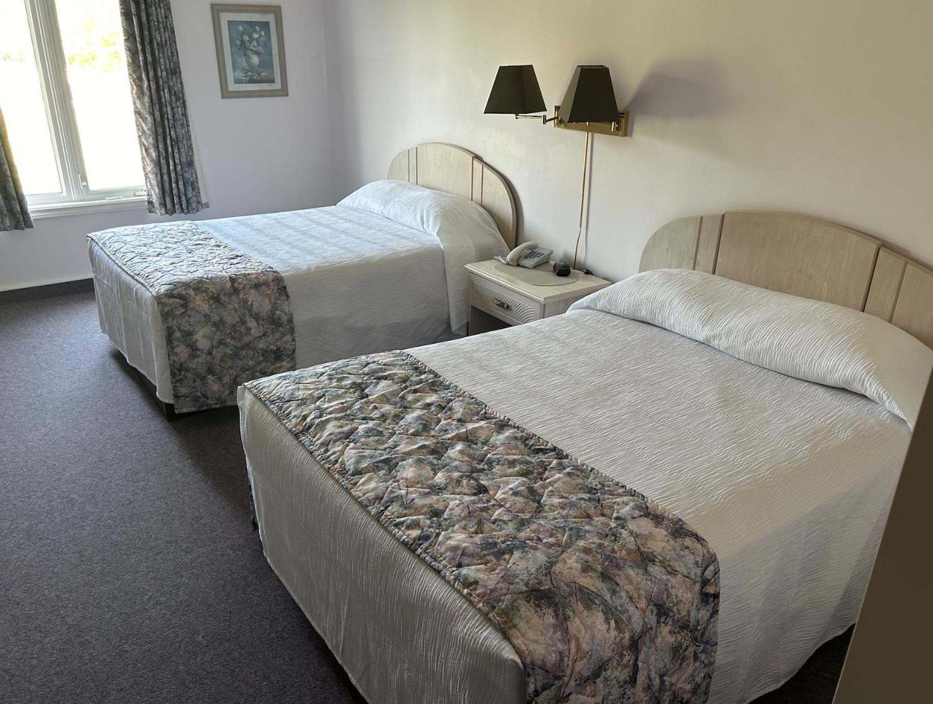 Centennial Motel Саабл-Бич Экстерьер фото